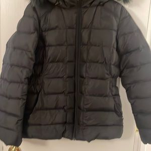 The North Face black puffer jacket with removable faux fur trimmed hood sz large